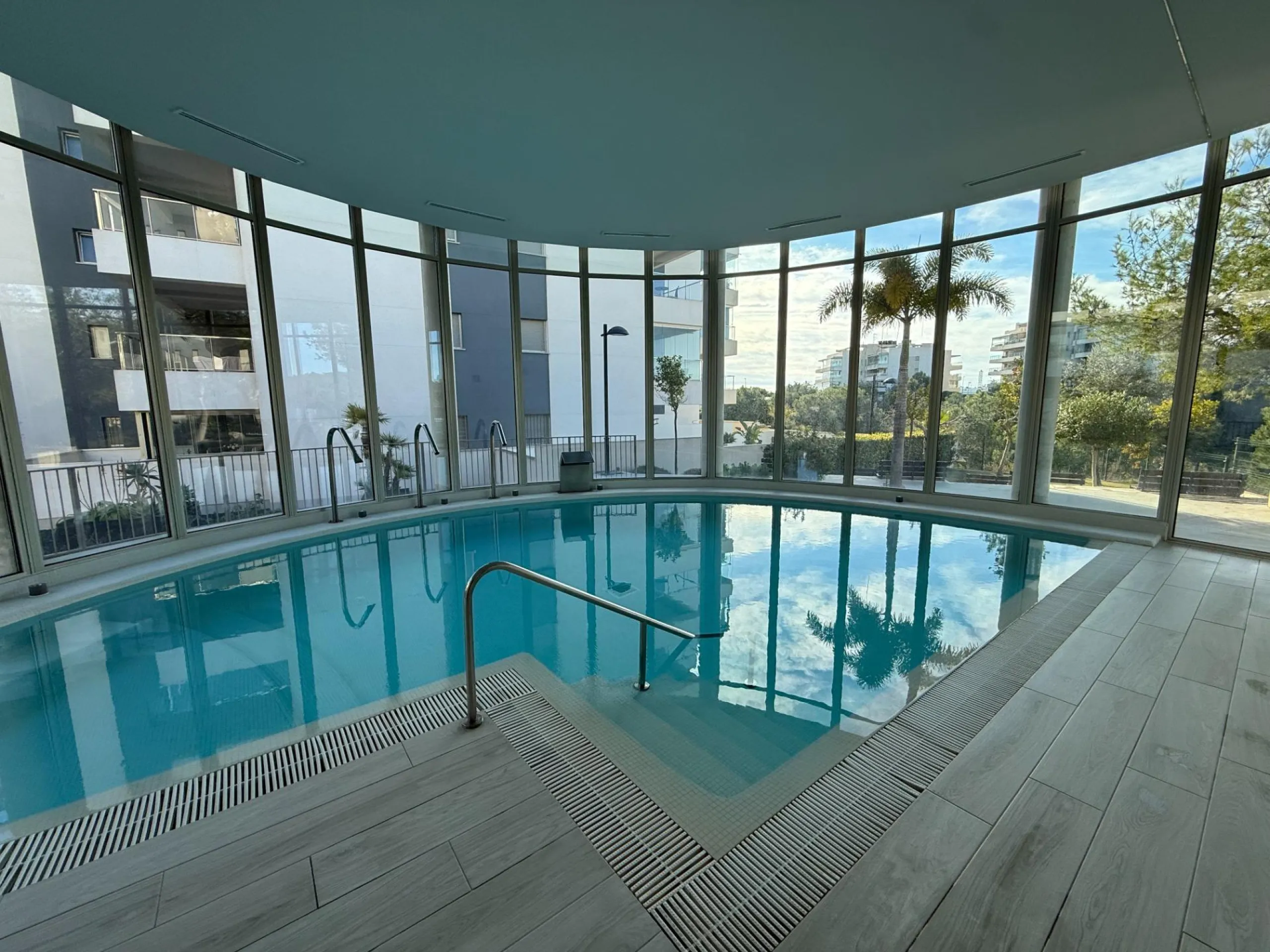 Resale opportunity with 3 bedrooms and 2 bathrooms