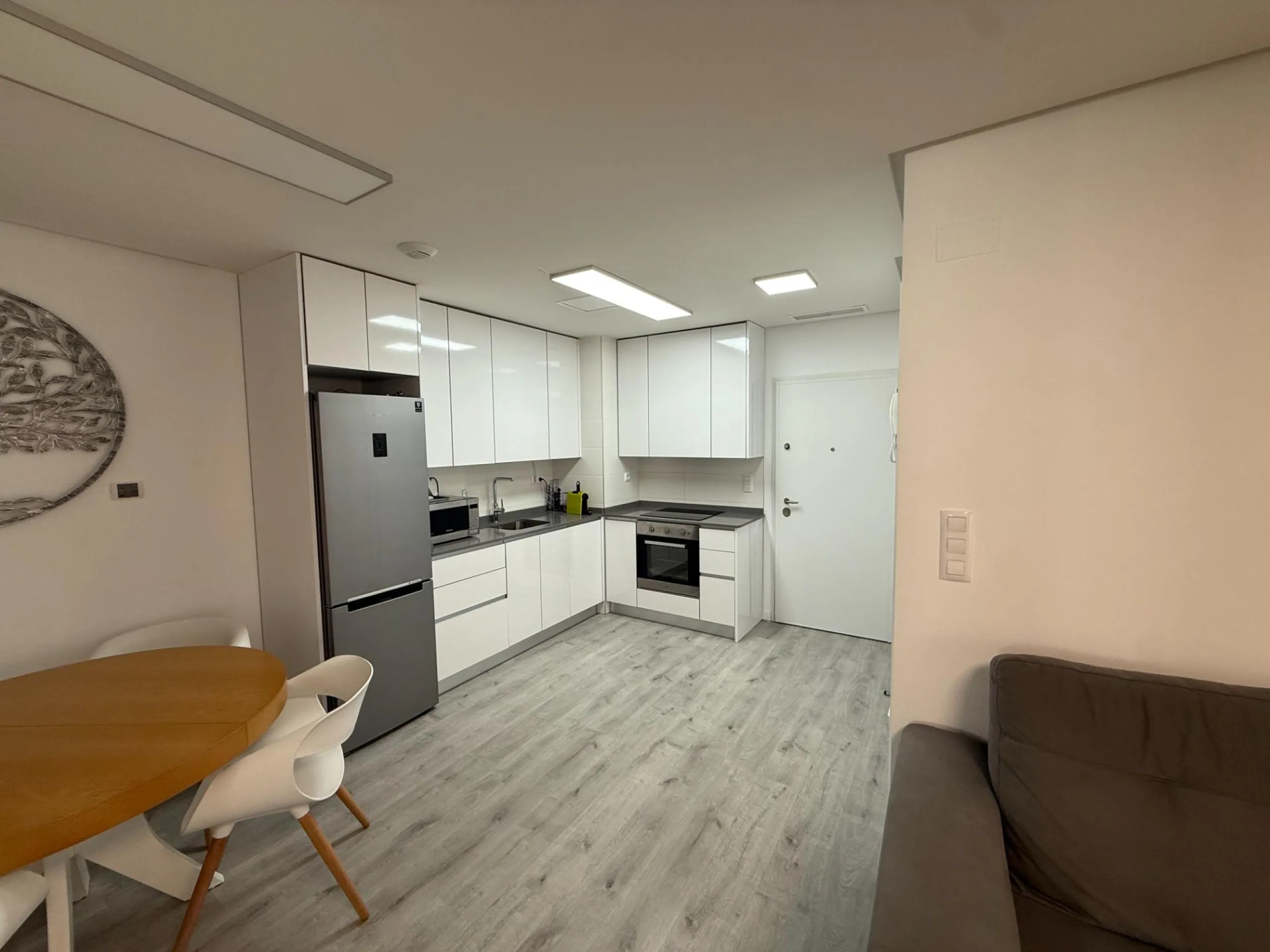 Resale opportunity with 3 bedrooms and 2 bathrooms