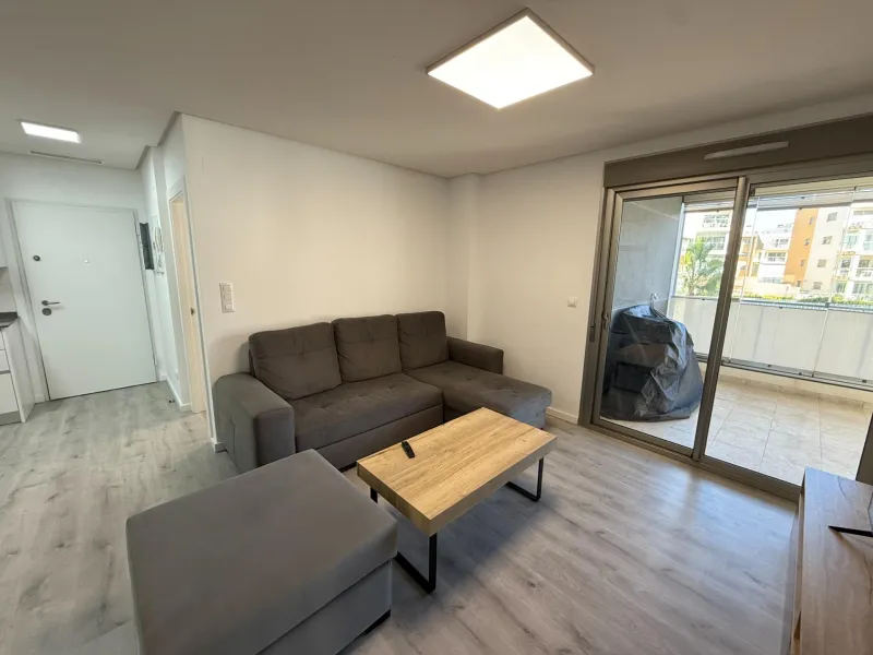 Resale opportunity with 3 bedrooms and 2 bathrooms