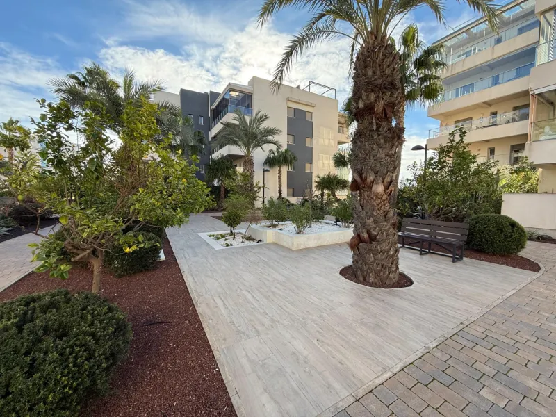 Resale opportunity with 3 bedrooms and 2 bathrooms