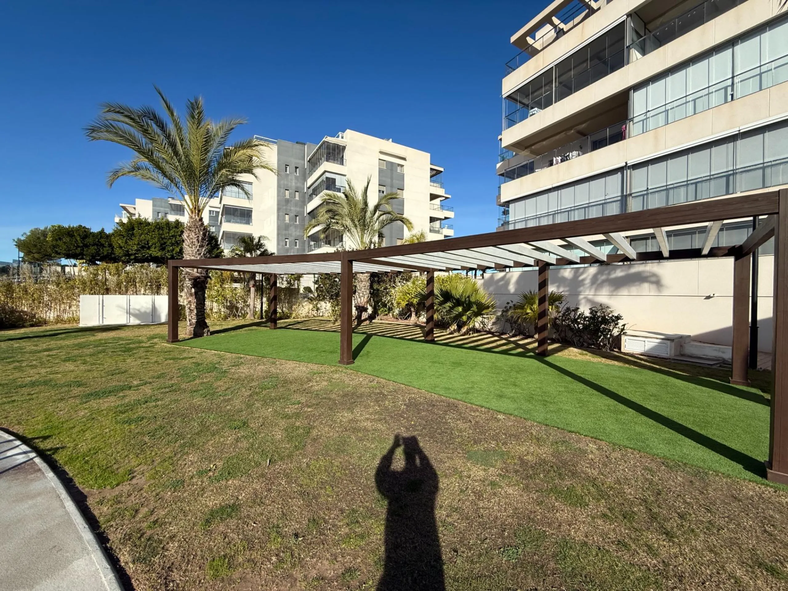 Resale opportunity with 3 bedrooms and 2 bathrooms