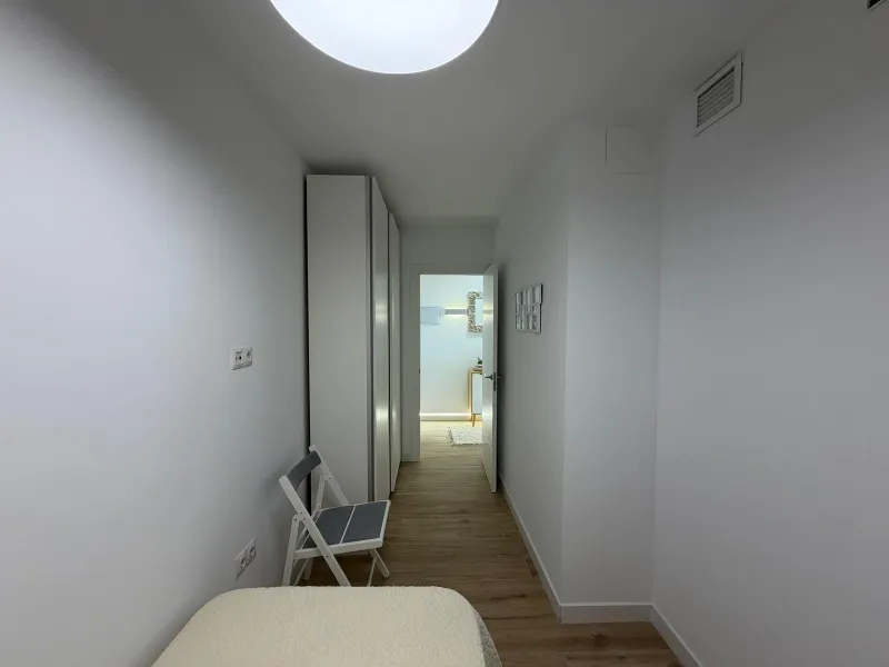APARTAMENTO TOTALMENTE REFORMADO CON VISTAS AL MAR CON GARAJE+TRASTERO (OPCIONAL). 3 DORM. 2 BAÑOS. SUPERFICIE 92 M2.