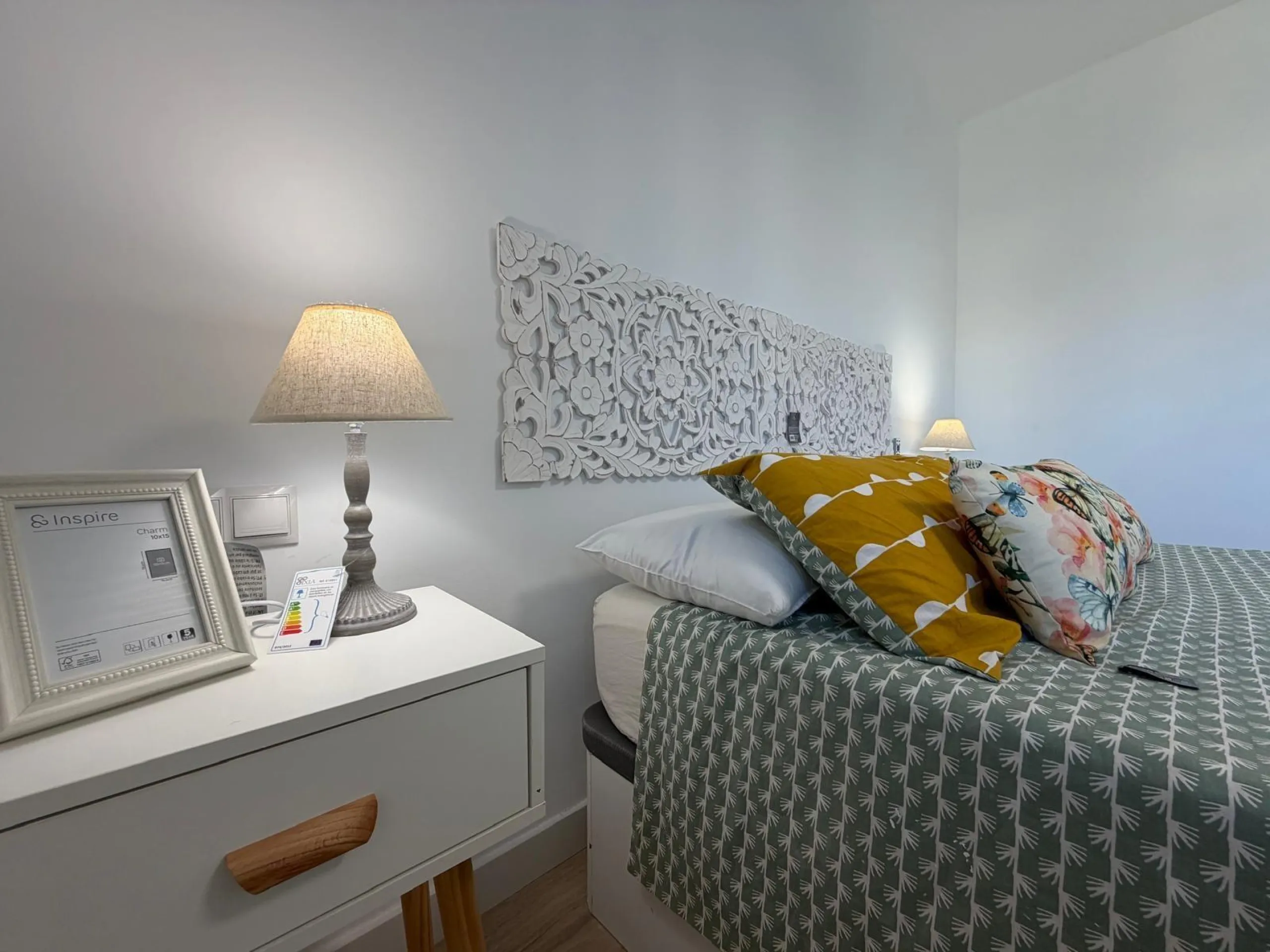 APARTAMENTO TOTALMENTE REFORMADO CON VISTAS AL MAR CON GARAJE+TRASTERO (OPCIONAL). 3 DORM. 2 BAÑOS. SUPERFICIE 92 M2.