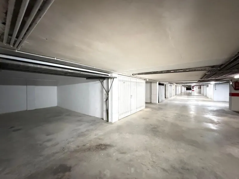 APARTAMENTO TOTALMENTE REFORMADO CON VISTAS AL MAR CON GARAJE+TRASTERO (OPCIONAL). 3 DORM. 2 BAÑOS. SUPERFICIE 92 M2.