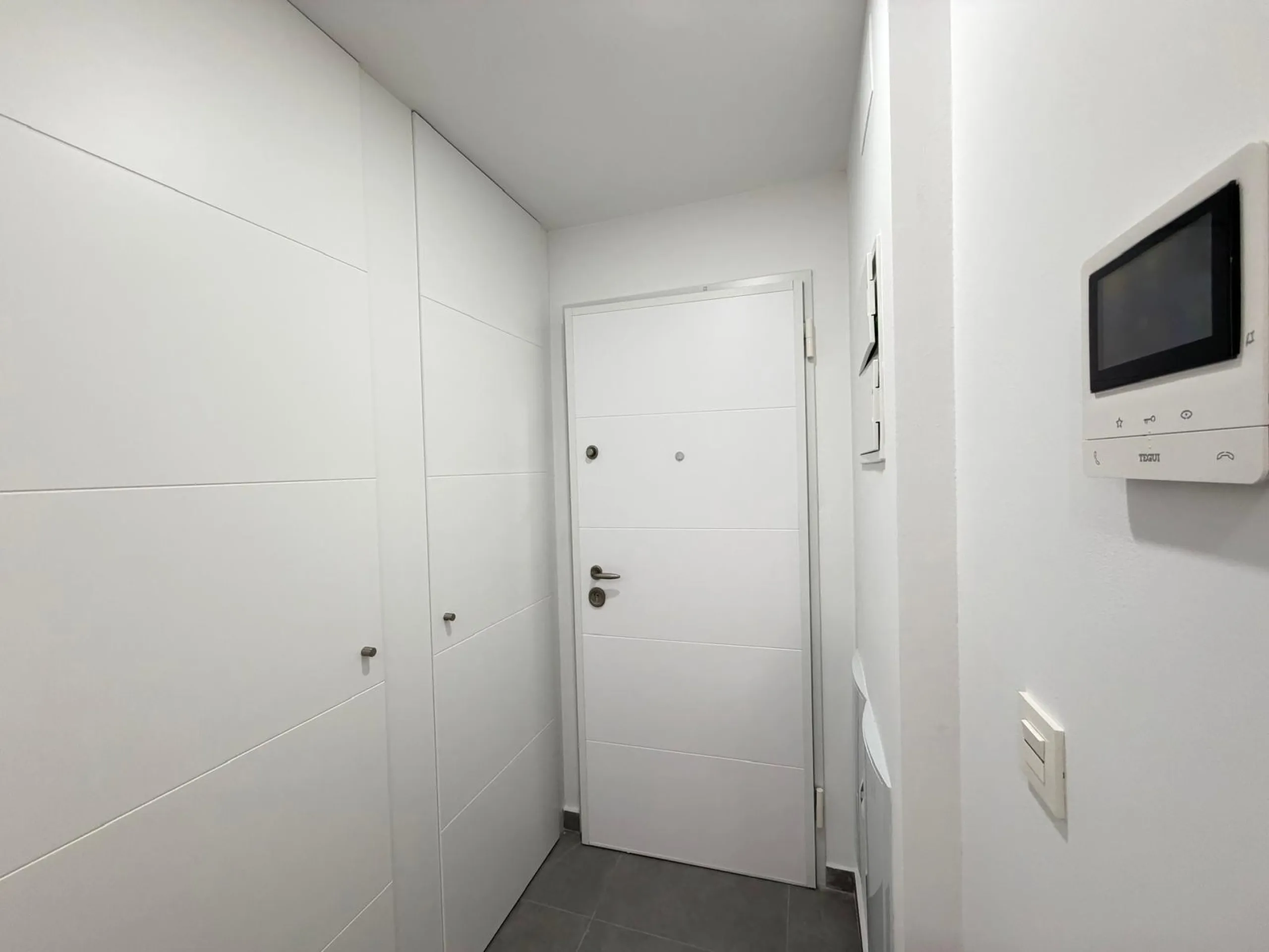 NEW APARTMENT IN THE RESIDENTIAL COMPLEX 'ALEGRIA 21' WITH INCLUDED GARAGE. 3 BEDROOMS. 2 BATHROOMS. 113 M2. POOL + SAUNA + BARBECUE.