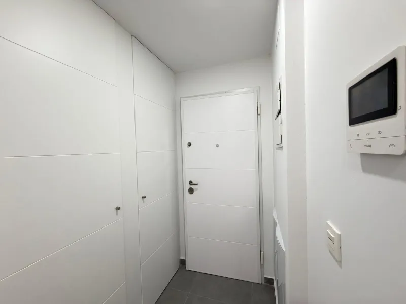 NEW APARTMENT IN THE RESIDENTIAL COMPLEX 'ALEGRIA 21' WITH INCLUDED GARAGE. 3 BEDROOMS. 2 BATHROOMS. 113 M2. POOL + SAUNA + BARBECUE.