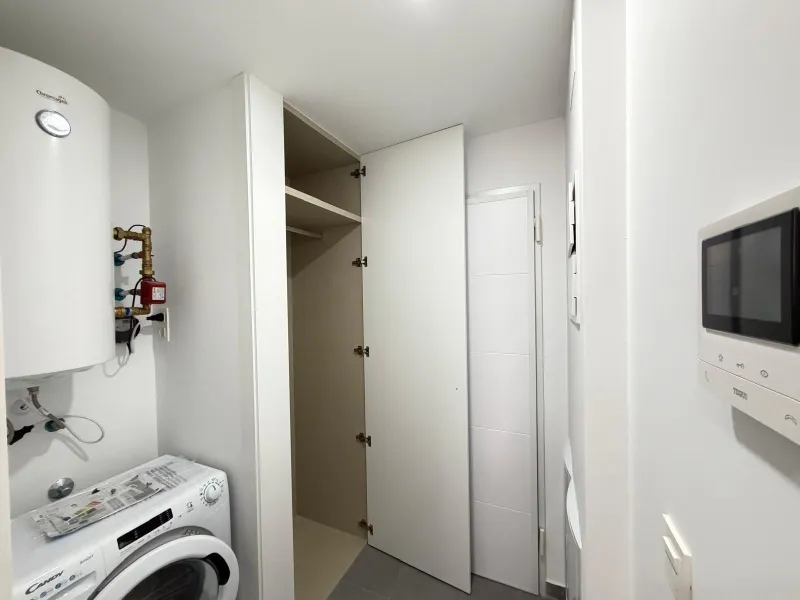 NEW APARTMENT IN THE RESIDENTIAL COMPLEX 'ALEGRIA 21' WITH INCLUDED GARAGE. 3 BEDROOMS. 2 BATHROOMS. 113 M2. POOL + SAUNA + BARBECUE.