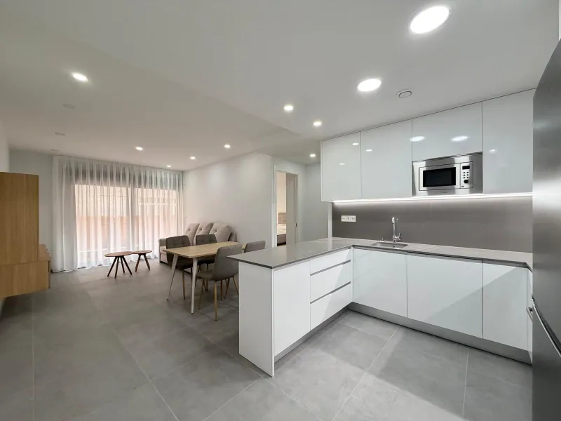 NEW APARTMENT IN THE RESIDENTIAL COMPLEX 'ALEGRIA 21' WITH INCLUDED GARAGE. 3 BEDROOMS. 2 BATHROOMS. 113 M2. POOL + SAUNA + BARBECUE.