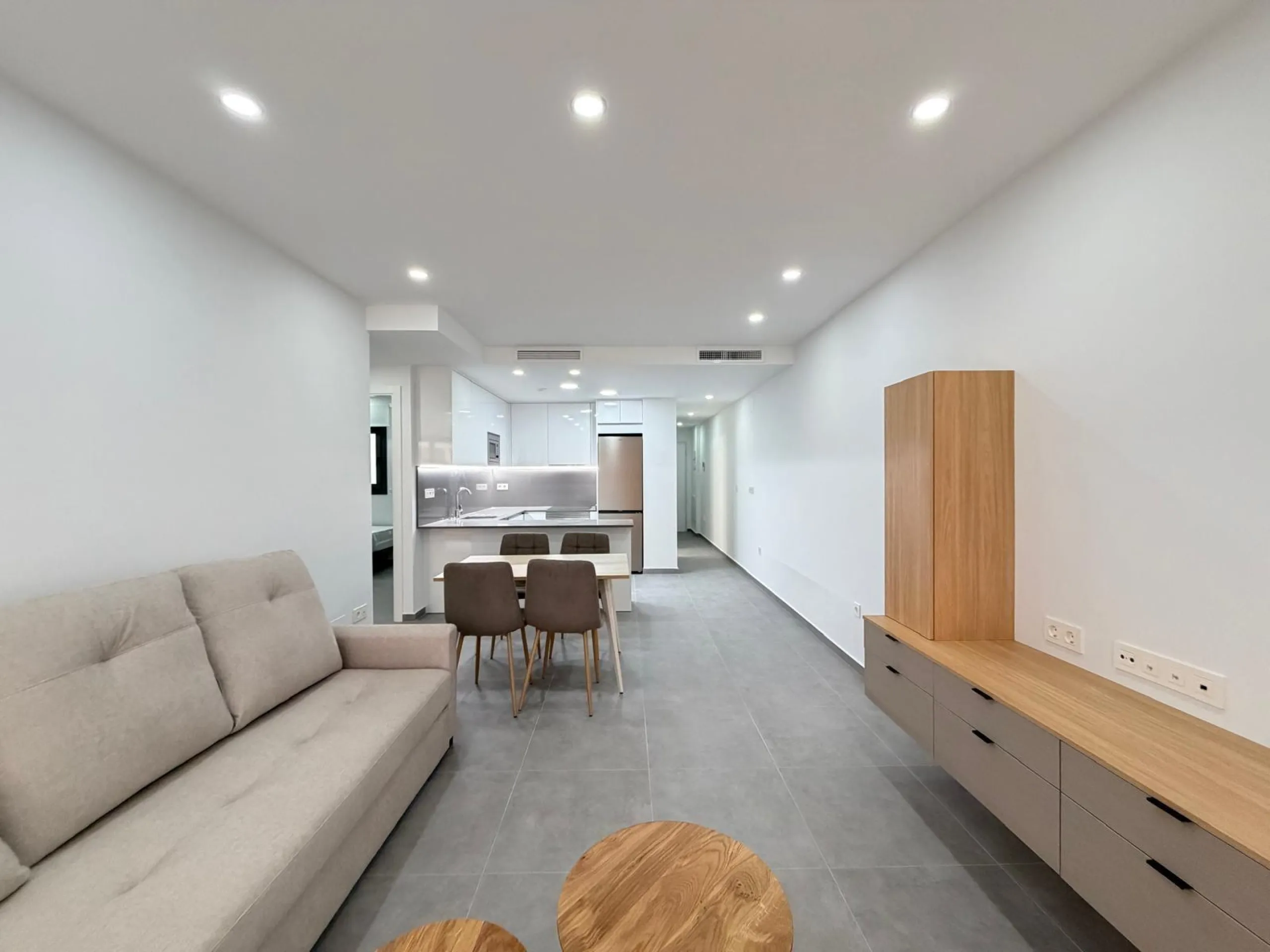 NEW APARTMENT IN THE RESIDENTIAL COMPLEX 'ALEGRIA 21' WITH INCLUDED GARAGE. 3 BEDROOMS. 2 BATHROOMS. 113 M2. POOL + SAUNA + BARBECUE.