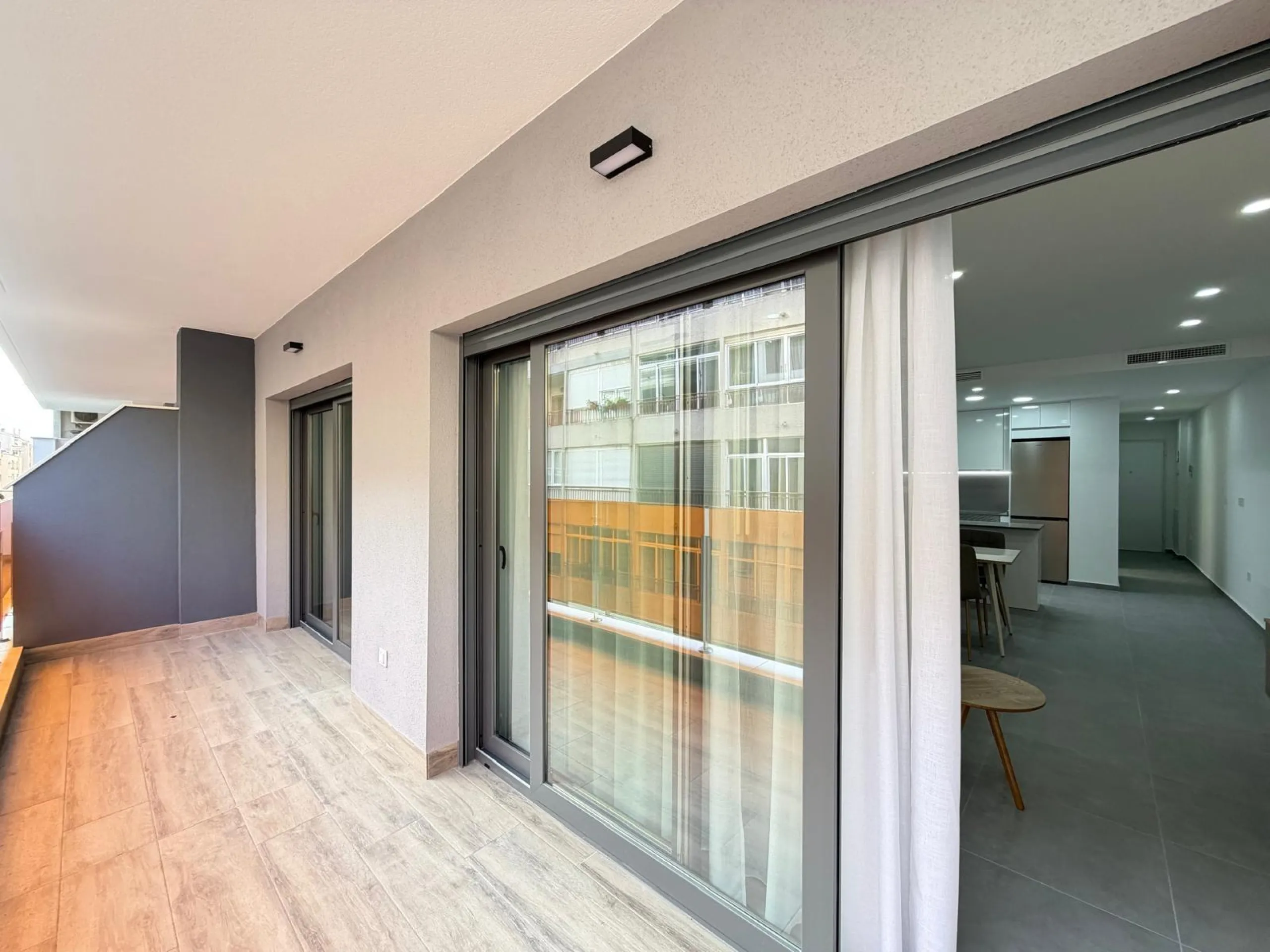 NEW APARTMENT IN THE RESIDENTIAL COMPLEX 'ALEGRIA 21' WITH INCLUDED GARAGE. 3 BEDROOMS. 2 BATHROOMS. 113 M2. POOL + SAUNA + BARBECUE.