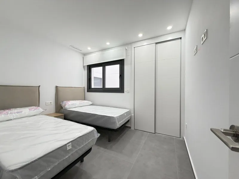 NEW APARTMENT IN THE RESIDENTIAL COMPLEX 'ALEGRIA 21' WITH INCLUDED GARAGE. 3 BEDROOMS. 2 BATHROOMS. 113 M2. POOL + SAUNA + BARBECUE.