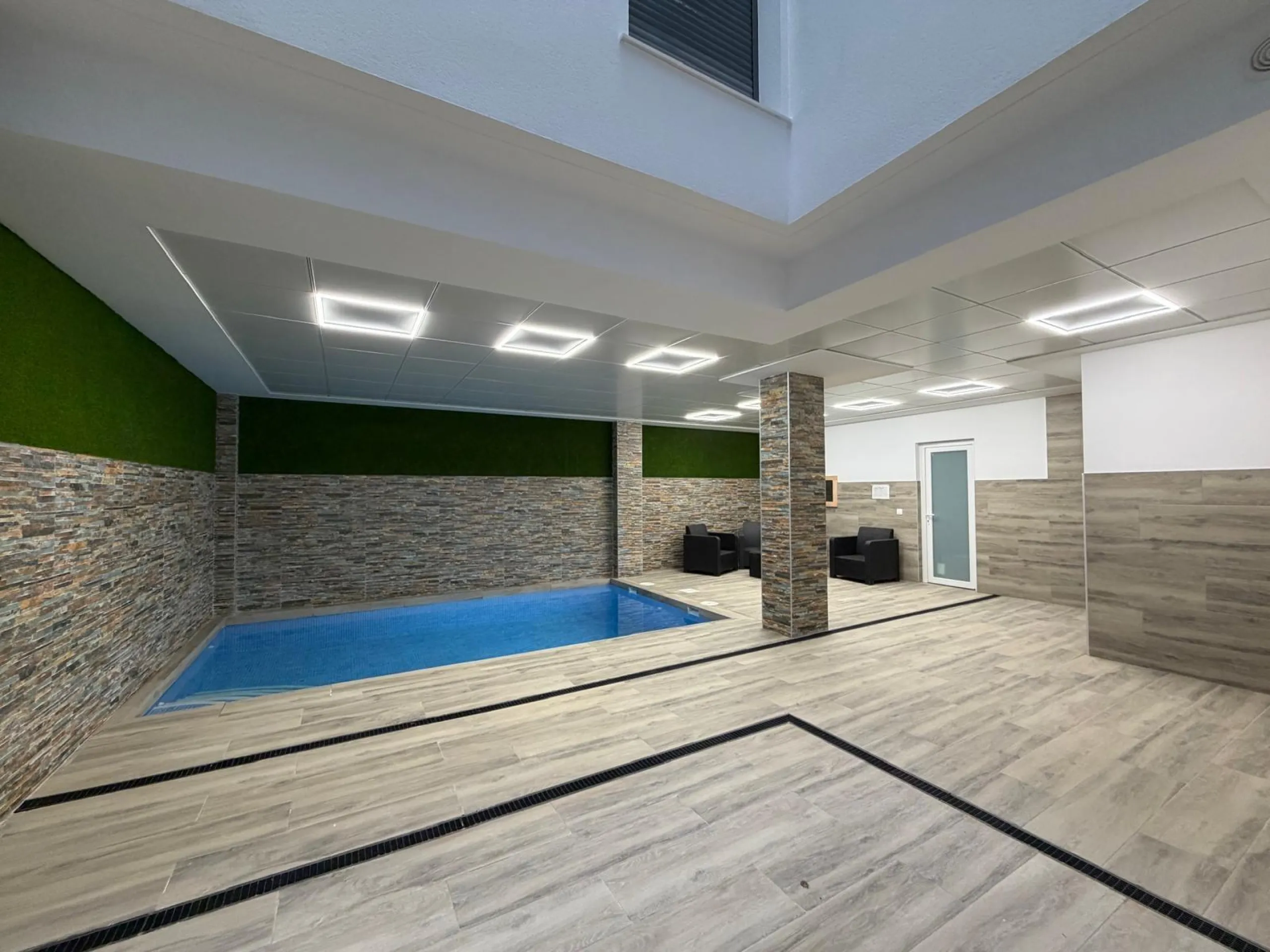 NEW APARTMENT IN THE RESIDENTIAL COMPLEX 'ALEGRIA 21' WITH INCLUDED GARAGE. 3 BEDROOMS. 2 BATHROOMS. 113 M2. POOL + SAUNA + BARBECUE.