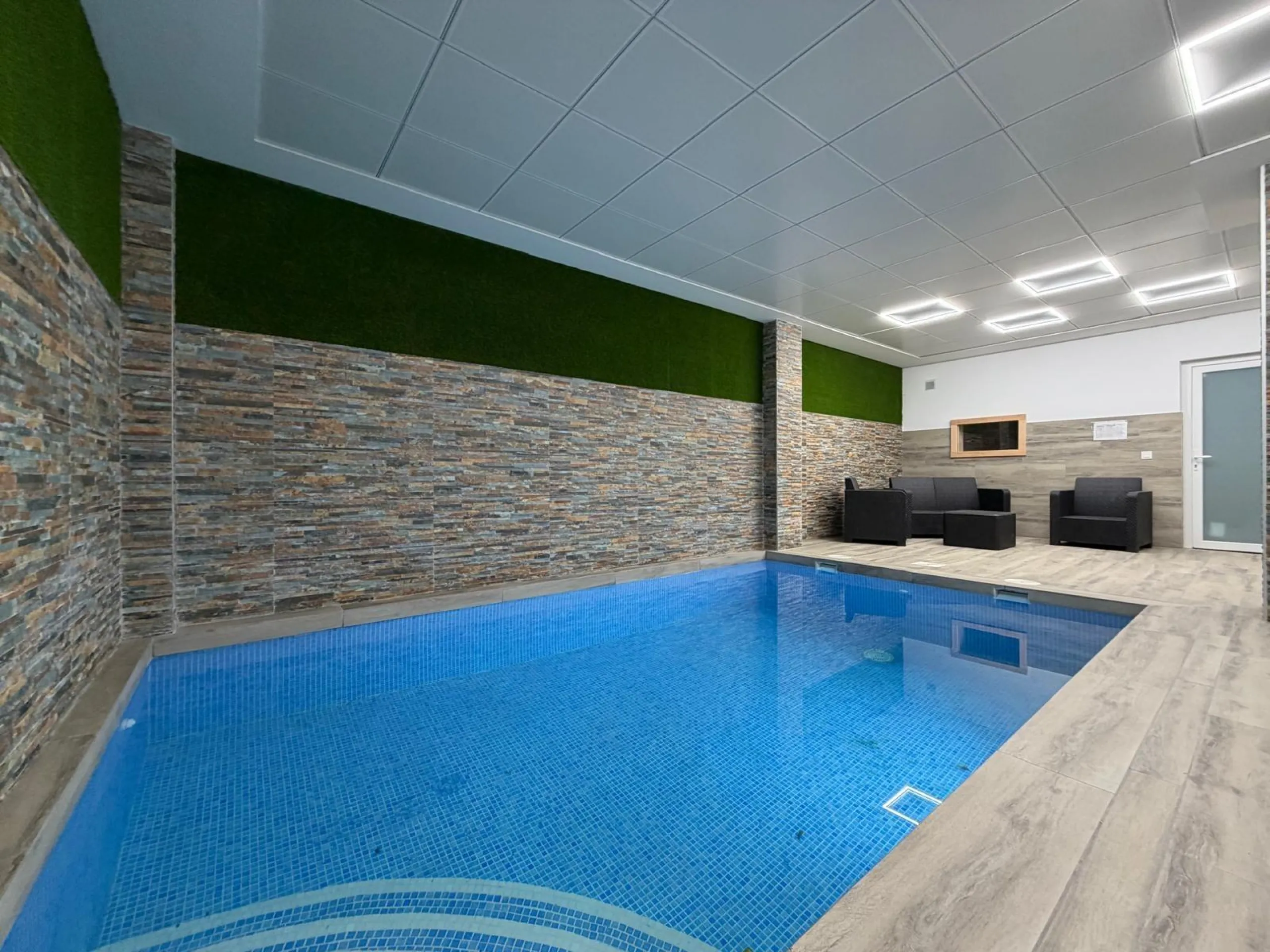 NEW APARTMENT IN THE RESIDENTIAL COMPLEX 'ALEGRIA 21' WITH INCLUDED GARAGE. 3 BEDROOMS. 2 BATHROOMS. 113 M2. POOL + SAUNA + BARBECUE.