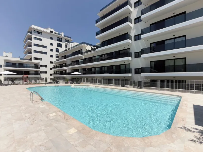 New-build homes with terraces, pool and communal areas in Sant Boi de Llobregat, Barcelona