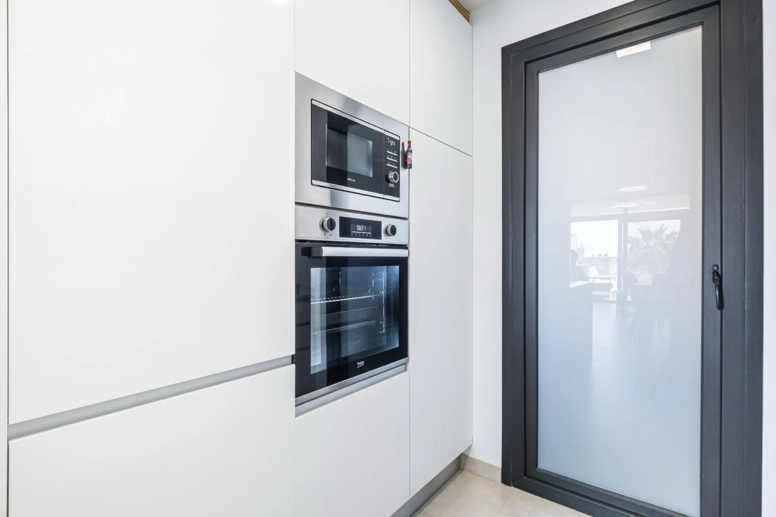 APARTAMENTO EN SUNSET CLIFFS · PLAYA DE PONIENTE · BENIDORM 🌅🌊