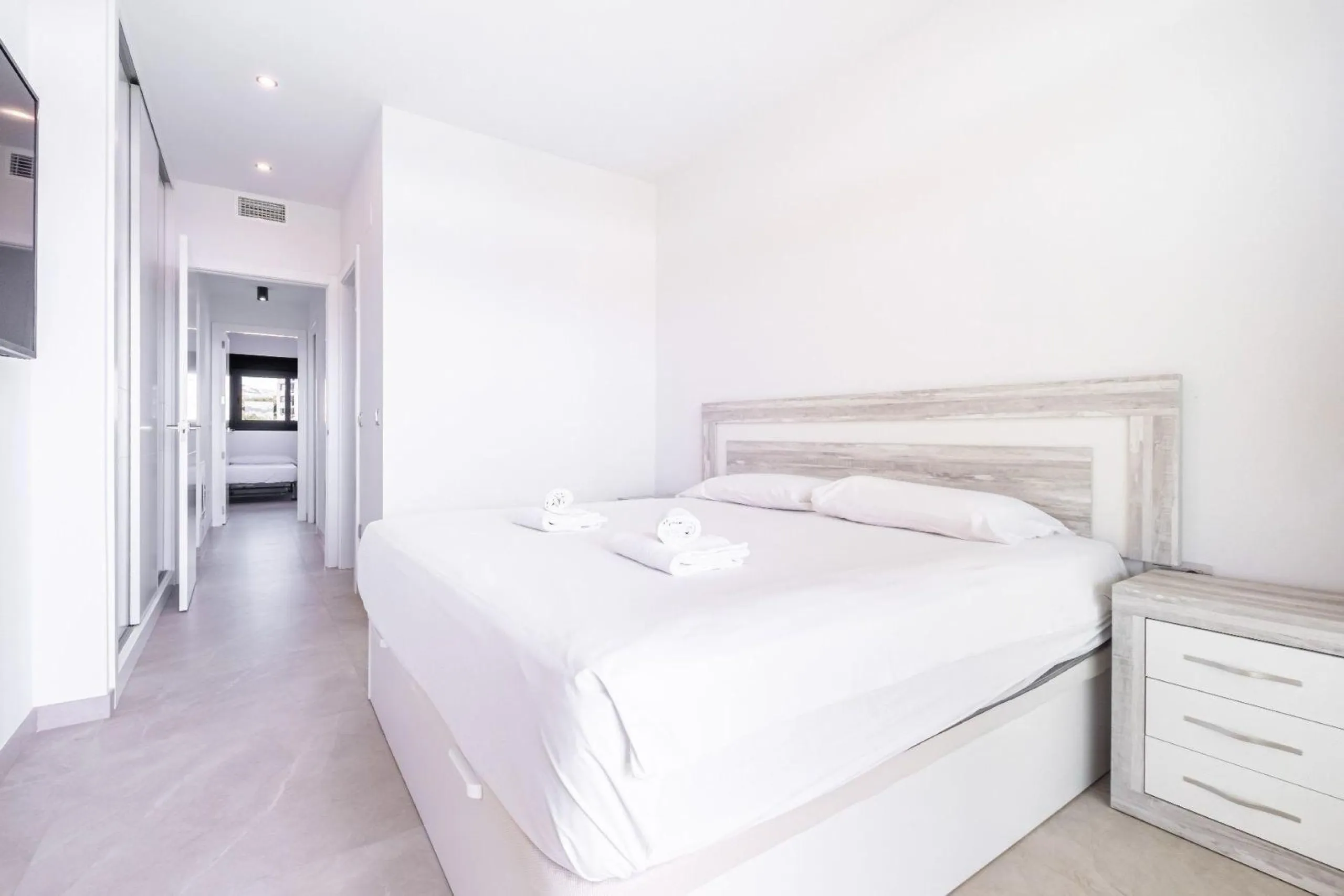 APARTAMENTO EN SUNSET CLIFFS · PLAYA DE PONIENTE · BENIDORM 🌅🌊