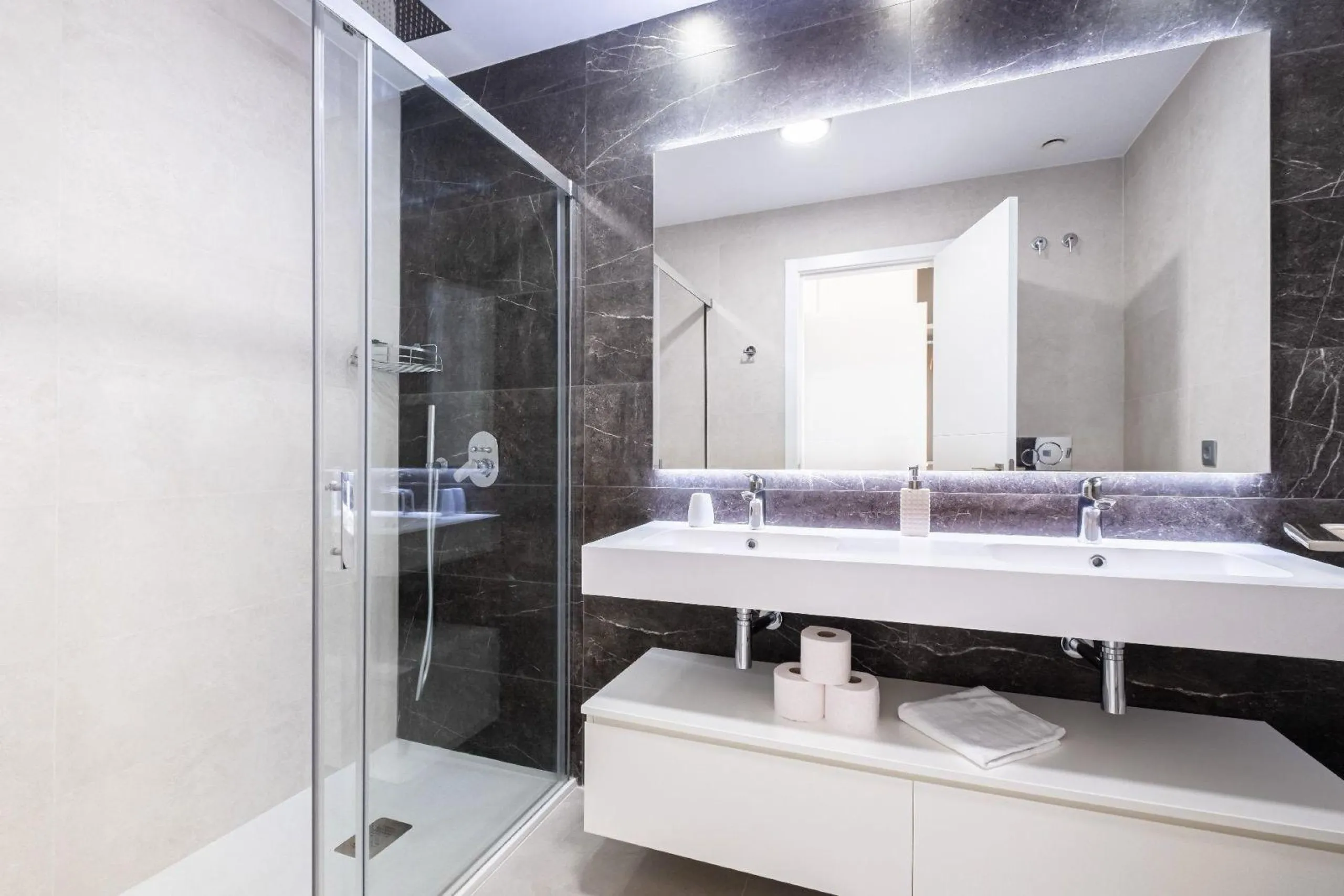 APARTAMENTO EN SUNSET CLIFFS · PLAYA DE PONIENTE · BENIDORM 🌅🌊