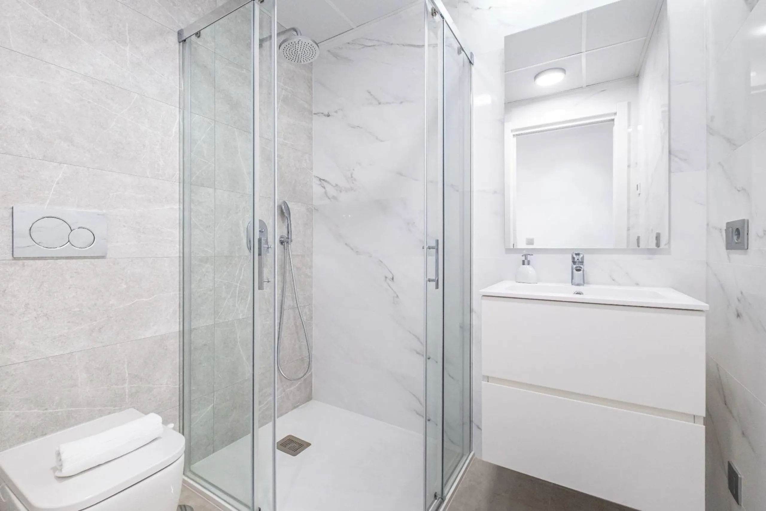 APARTAMENTO EN SUNSET CLIFFS · PLAYA DE PONIENTE · BENIDORM 🌅🌊