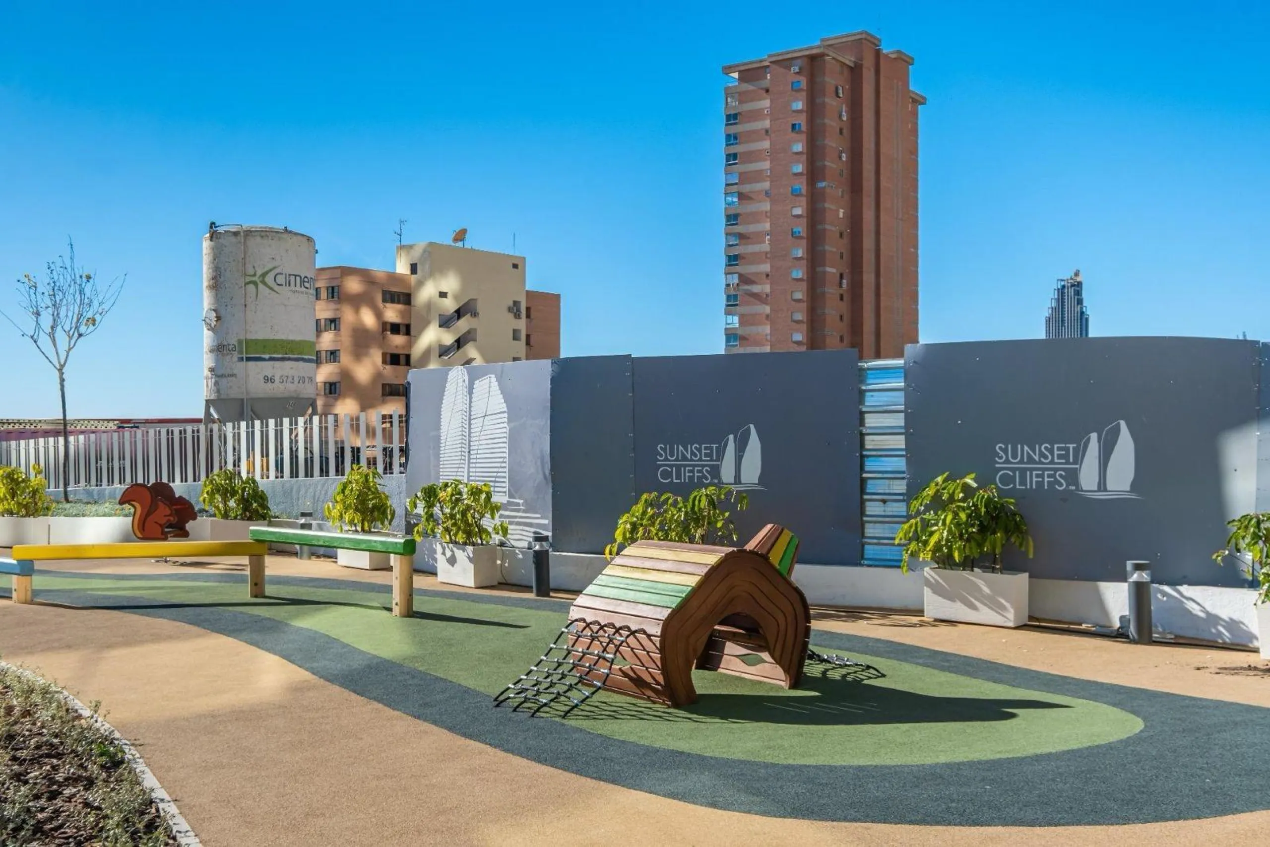 APARTAMENTO EN SUNSET CLIFFS · PLAYA DE PONIENTE · BENIDORM 🌅🌊
