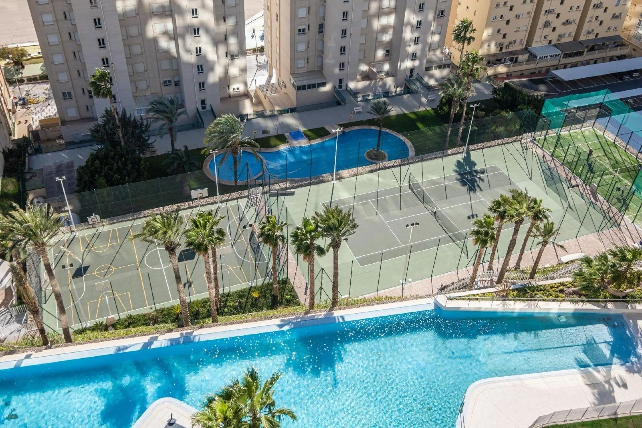 APARTAMENTO EN SUNSET CLIFFS · PLAYA DE PONIENTE · BENIDORM 🌅🌊
