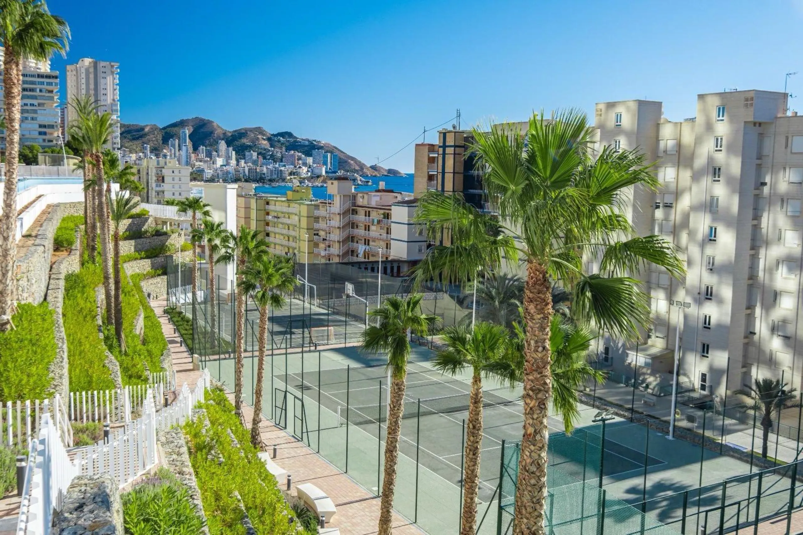 APARTAMENTO EN SUNSET CLIFFS · PLAYA DE PONIENTE · BENIDORM 🌅🌊