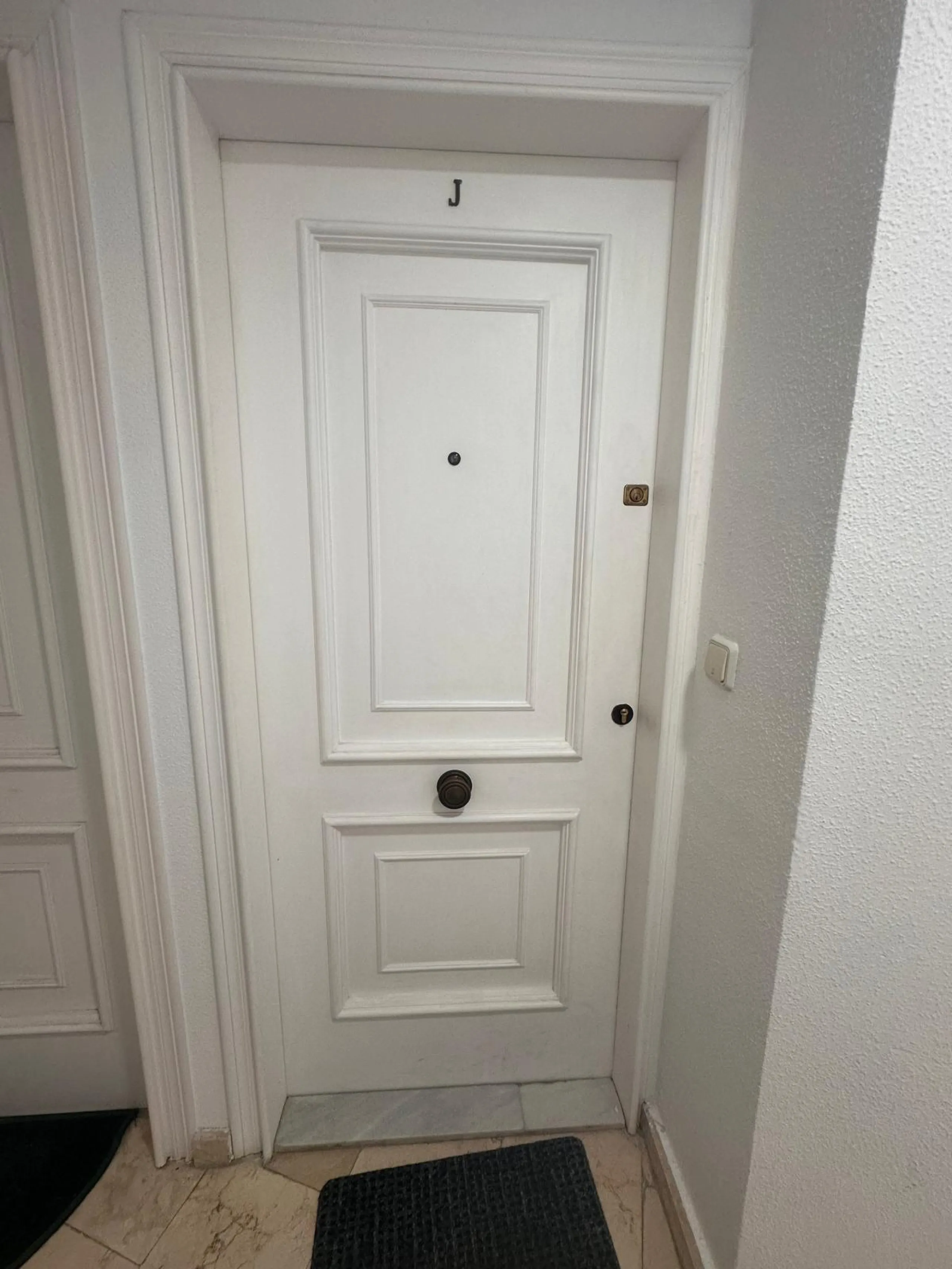 Ático Semireformado en Playa del Cura, Torrevieja - Oportunidad Única