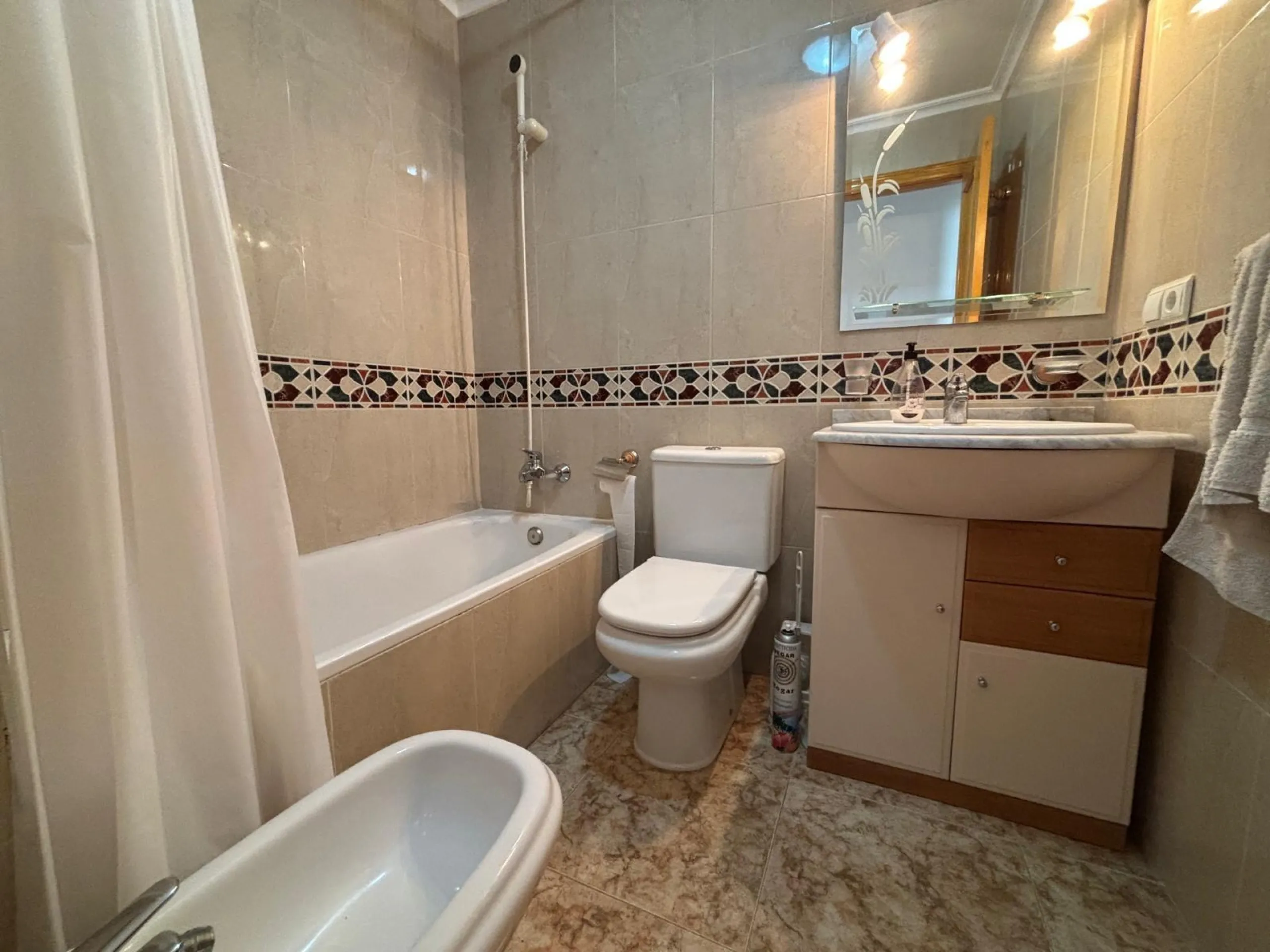 APARTAMENTO CON VISTAS AL MAR EN CALLE LA SAL