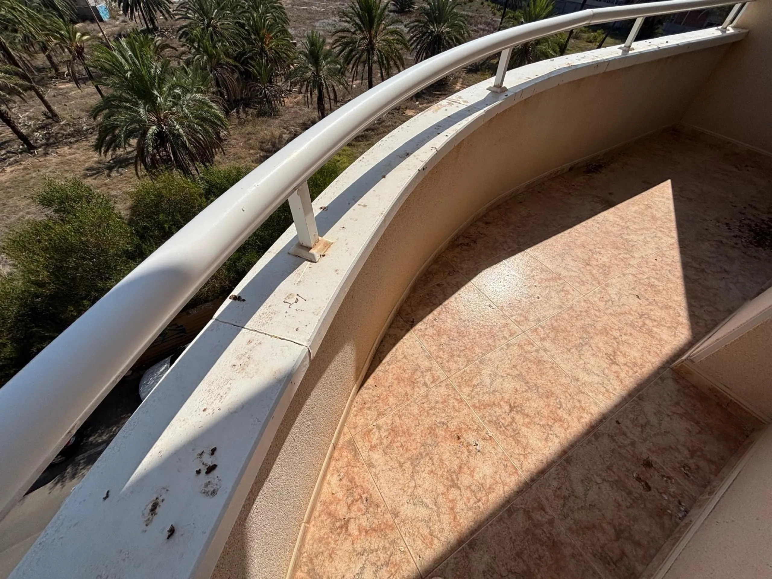 APARTAMENTO CON VISTAS AL MAR EN CALLE LA SAL
