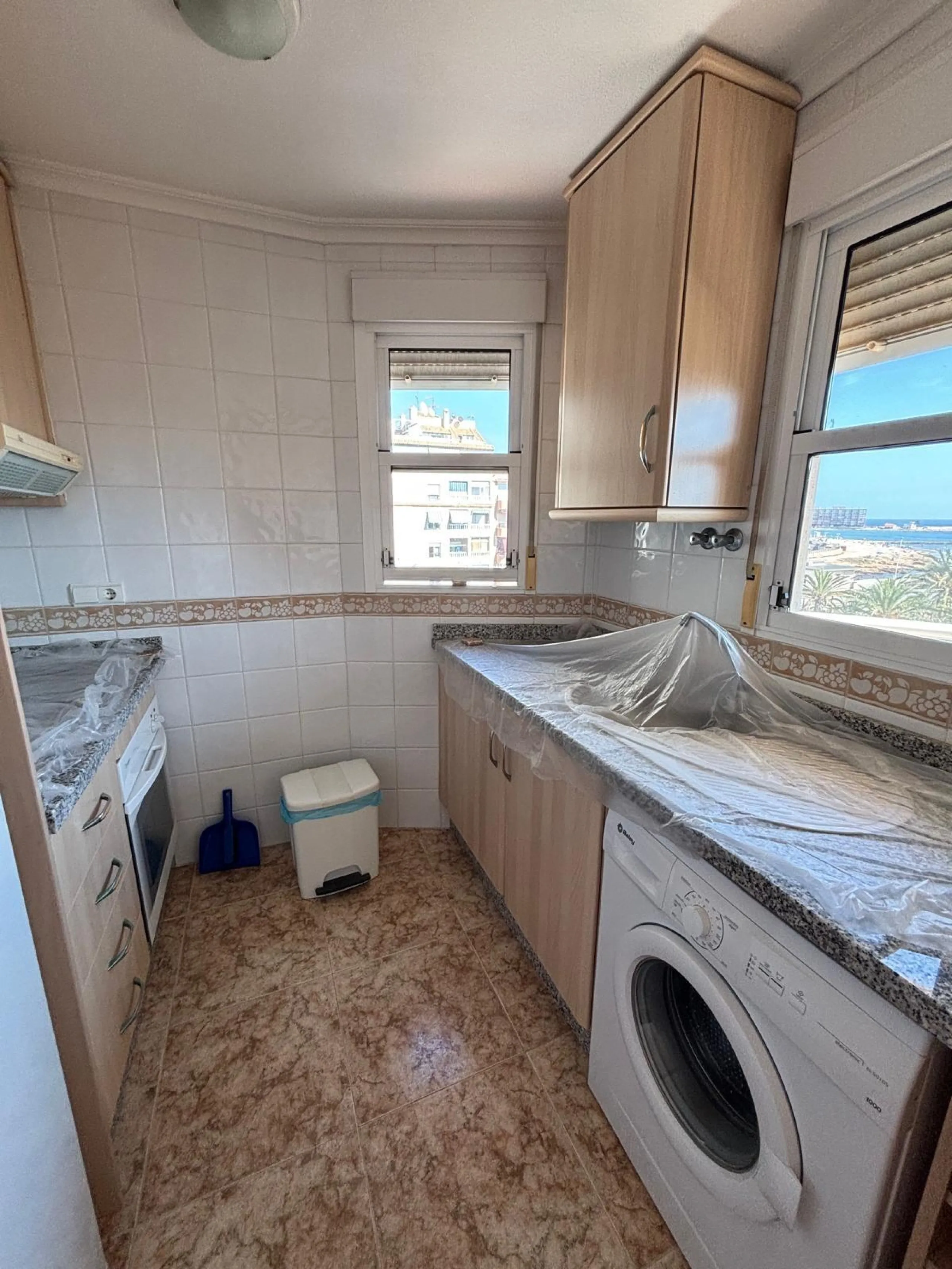 APARTAMENTO CON VISTAS AL MAR EN CALLE LA SAL