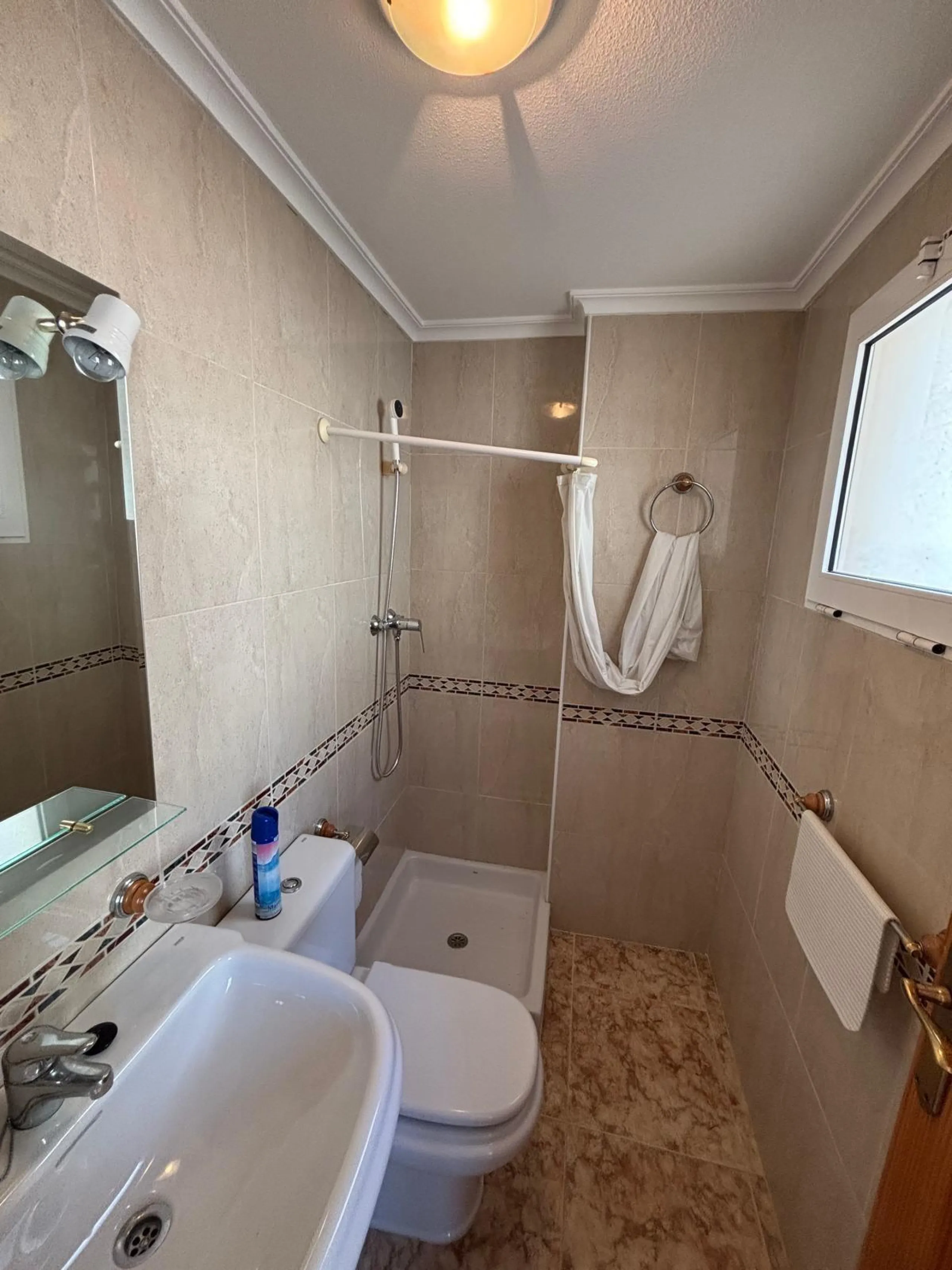 APARTAMENTO CON VISTAS AL MAR EN CALLE LA SAL