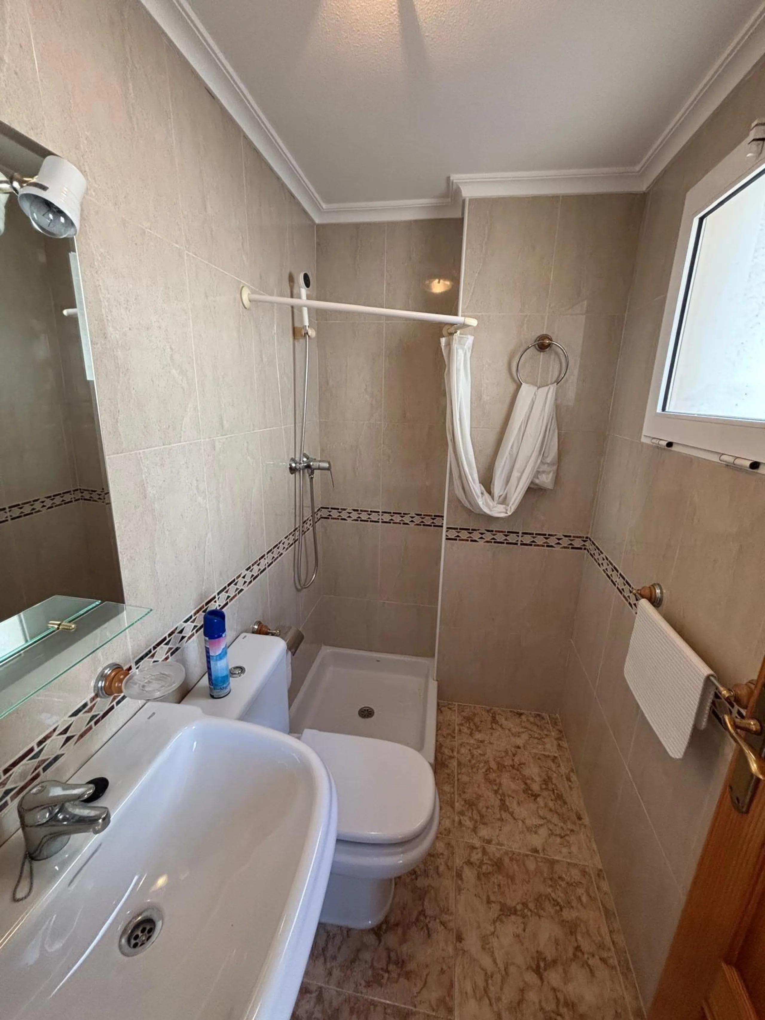 APARTAMENTO CON VISTAS AL MAR EN CALLE LA SAL