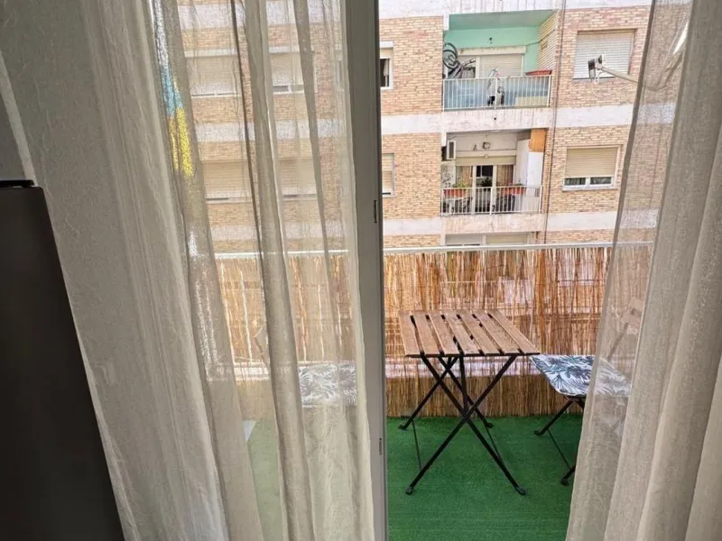 Spacious Apartment in Alonso Cano - Carolinas Altas, Alicante - Unique Opportunity on the Second Floor