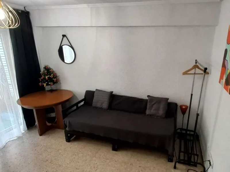 Spacious Apartment in Alonso Cano - Carolinas Altas, Alicante - Unique Opportunity on the Second Floor