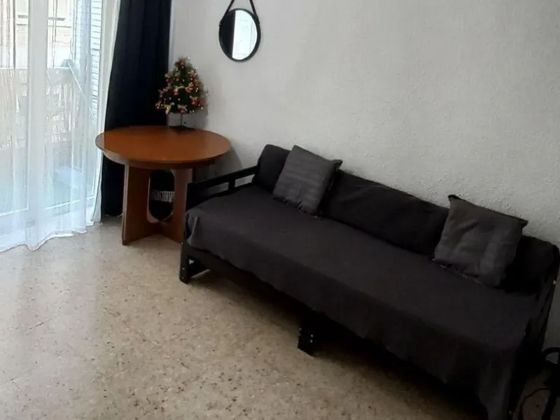 Spacious Apartment in Alonso Cano - Carolinas Altas, Alicante - Unique Opportunity on the Second Floor