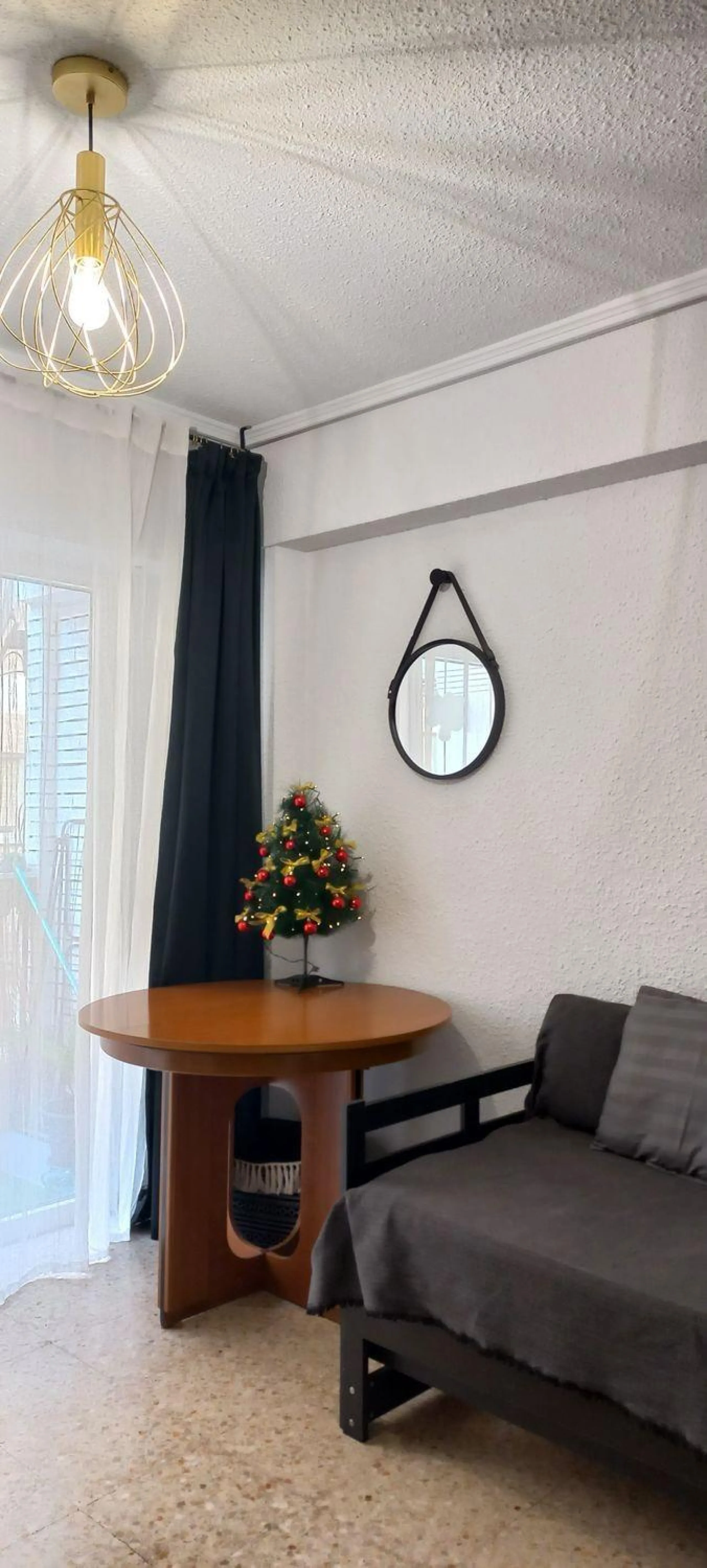 Spacious Apartment in Alonso Cano - Carolinas Altas, Alicante - Unique Opportunity on the Second Floor