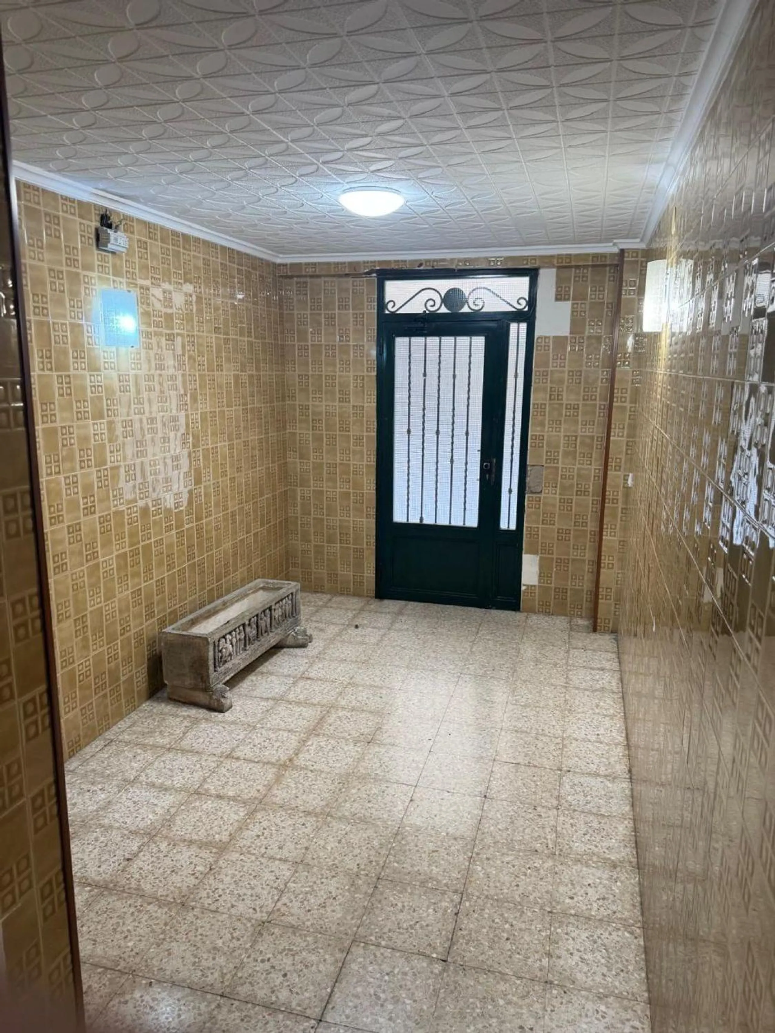 Spacious Apartment in Alonso Cano - Carolinas Altas, Alicante - Unique Opportunity on the Second Floor