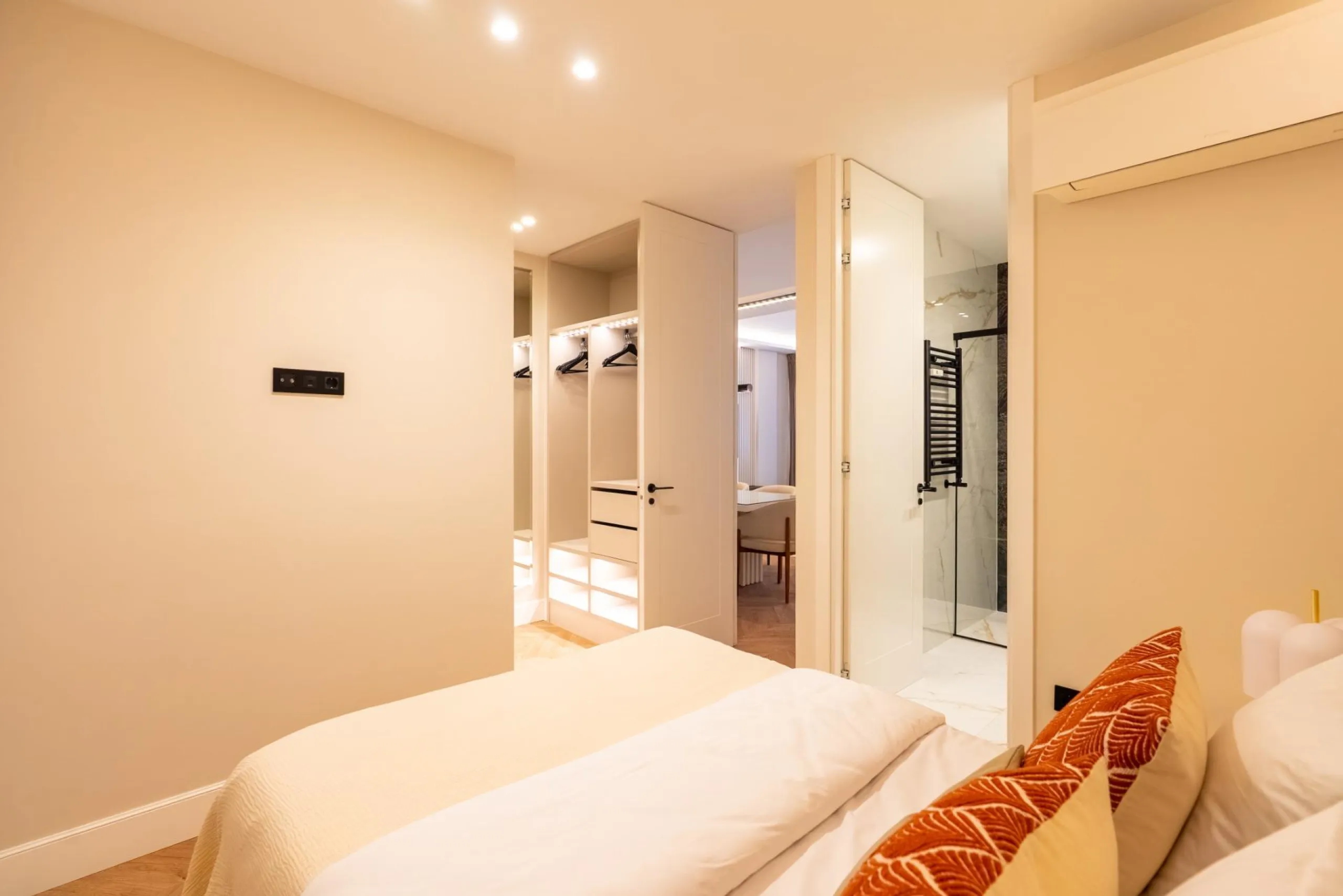 PISO REFORMADO CON TERRAZA Y GARAJE EN LISTA | BARRIO DE SALAMANCA