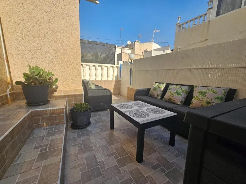 Cozy Renovated Bungalow in Lago Jardín, Torrevieja