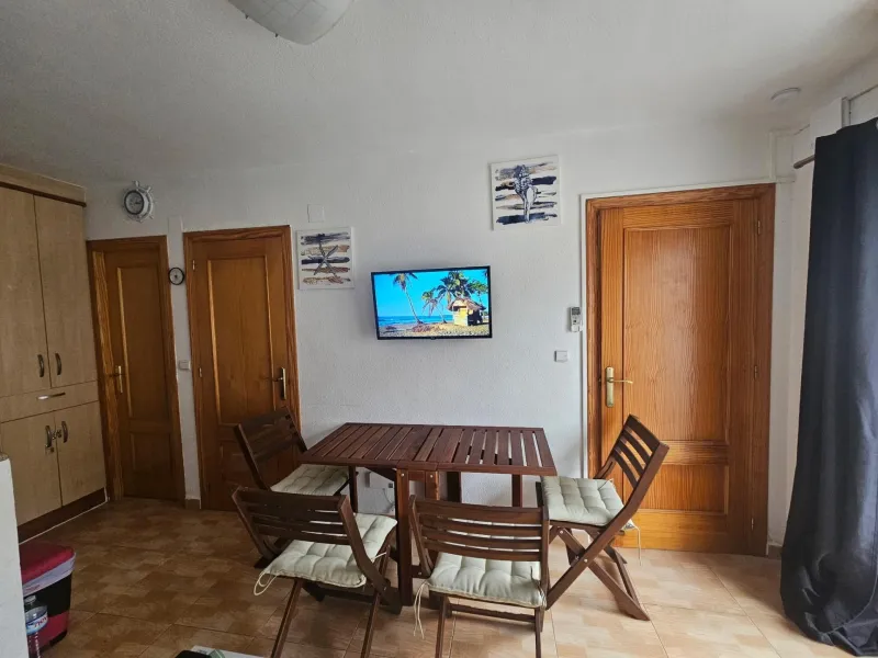 Cozy Renovated Bungalow in Lago Jardín, Torrevieja