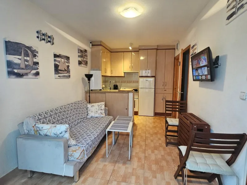 Cozy Renovated Bungalow in Lago Jardín, Torrevieja