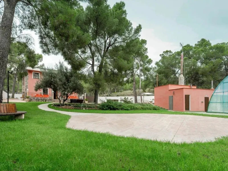 Premium bath & guest retreat in Serra Calderona Natural Park