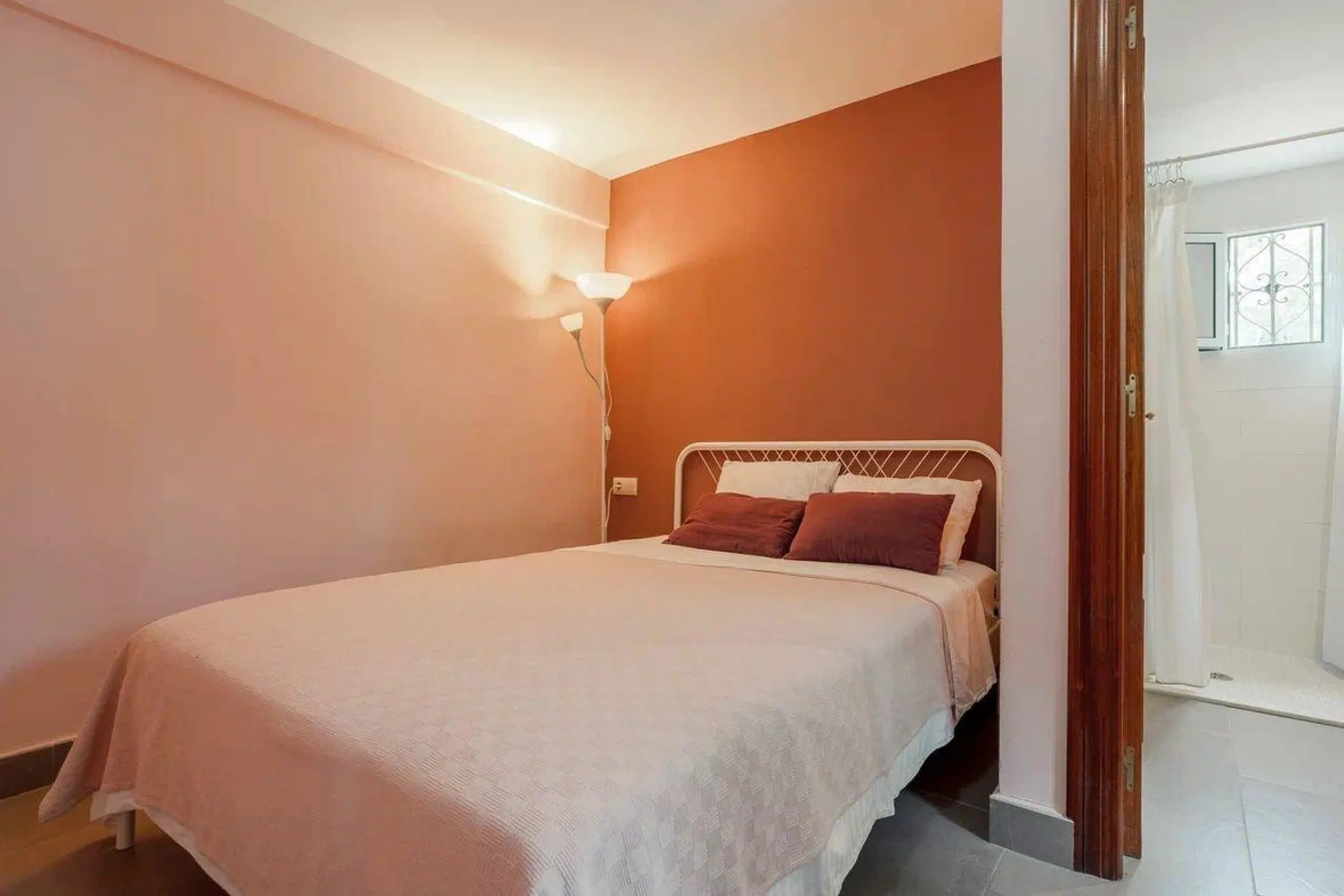 Premium bath & guest retreat in Serra Calderona Natural Park