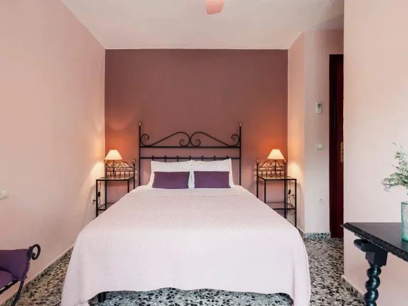 Premium bath & guest retreat in Serra Calderona Natural Park