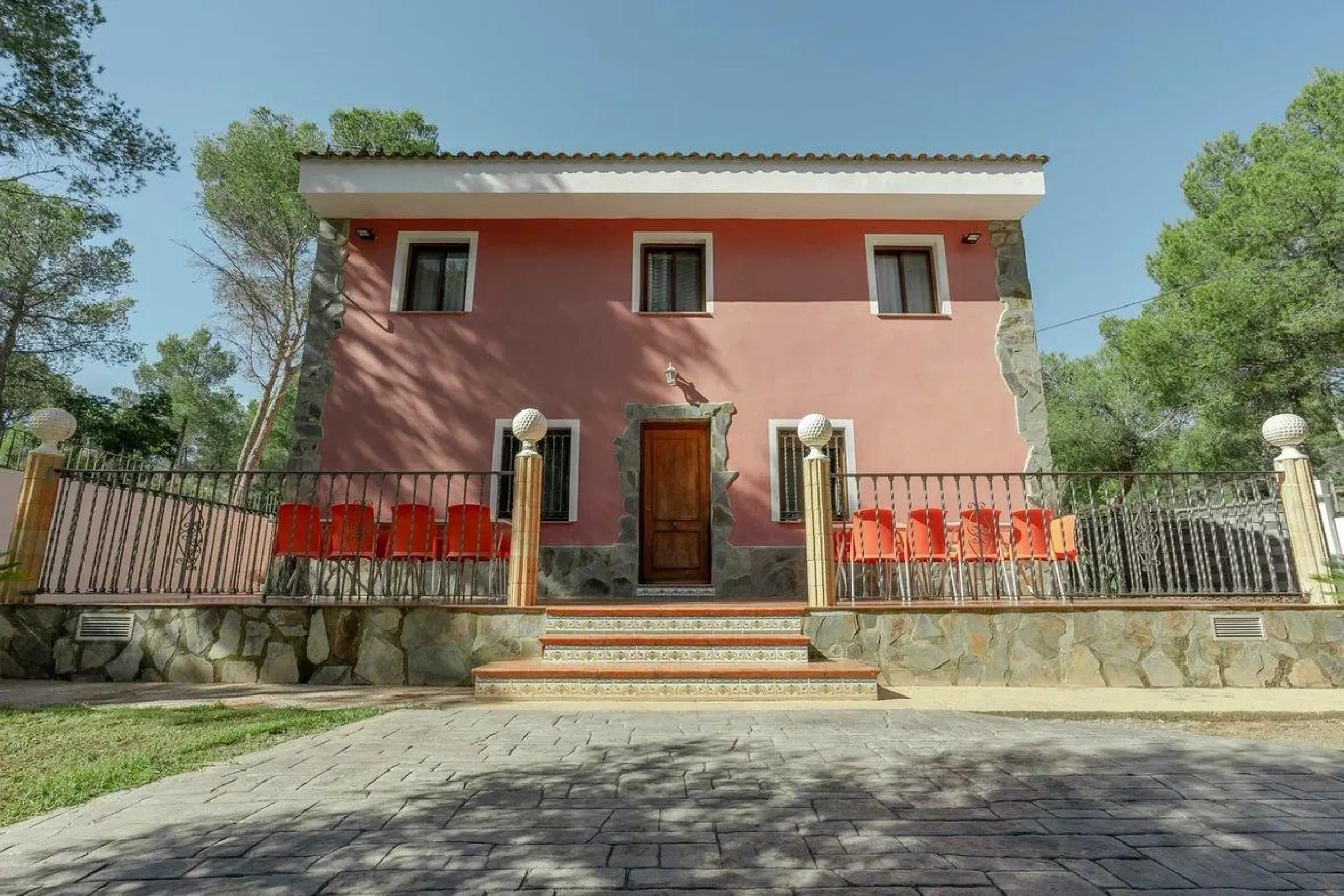 Premium bath & guest retreat in Serra Calderona Natural Park