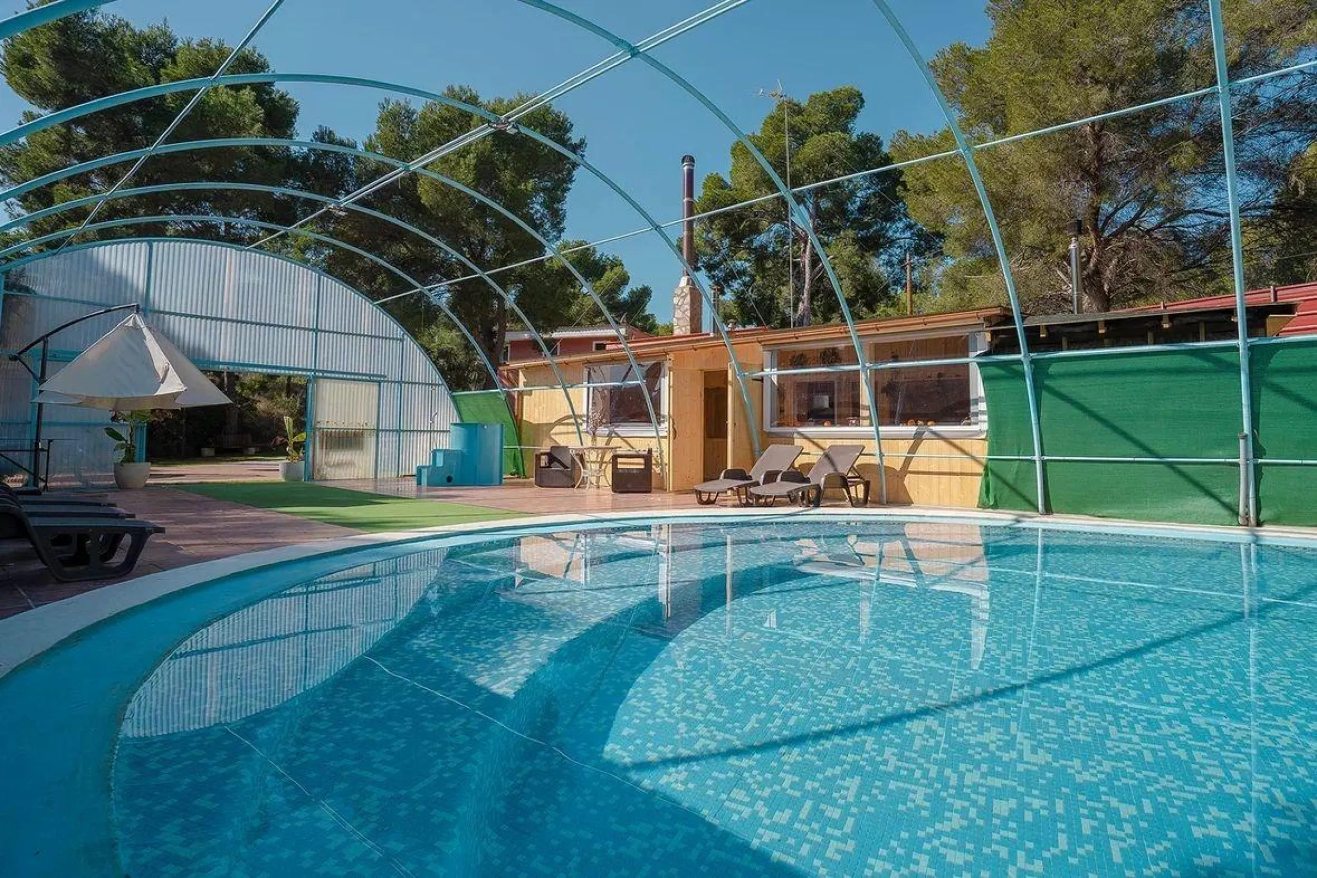 Premium bath & guest retreat in Serra Calderona Natural Park