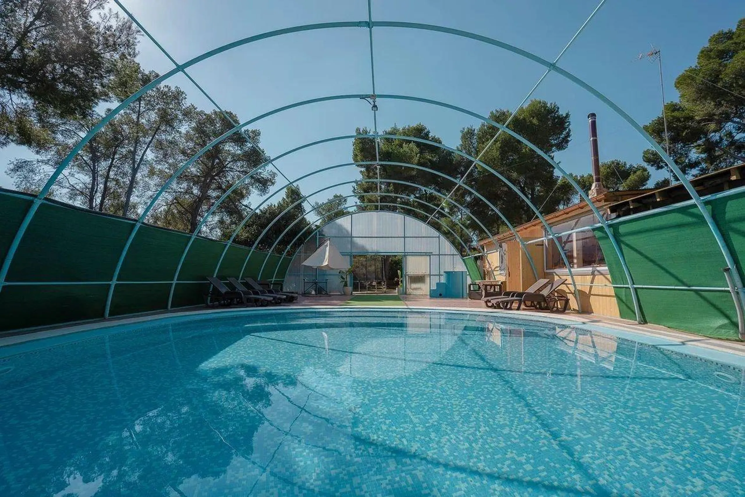 Premium bath & guest retreat in Serra Calderona Natural Park