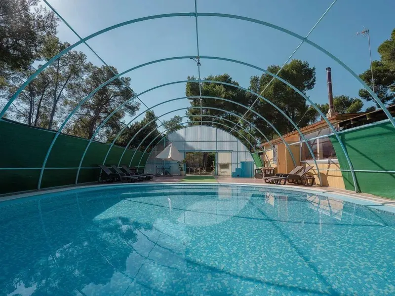Premium bath & guest retreat in Serra Calderona Natural Park