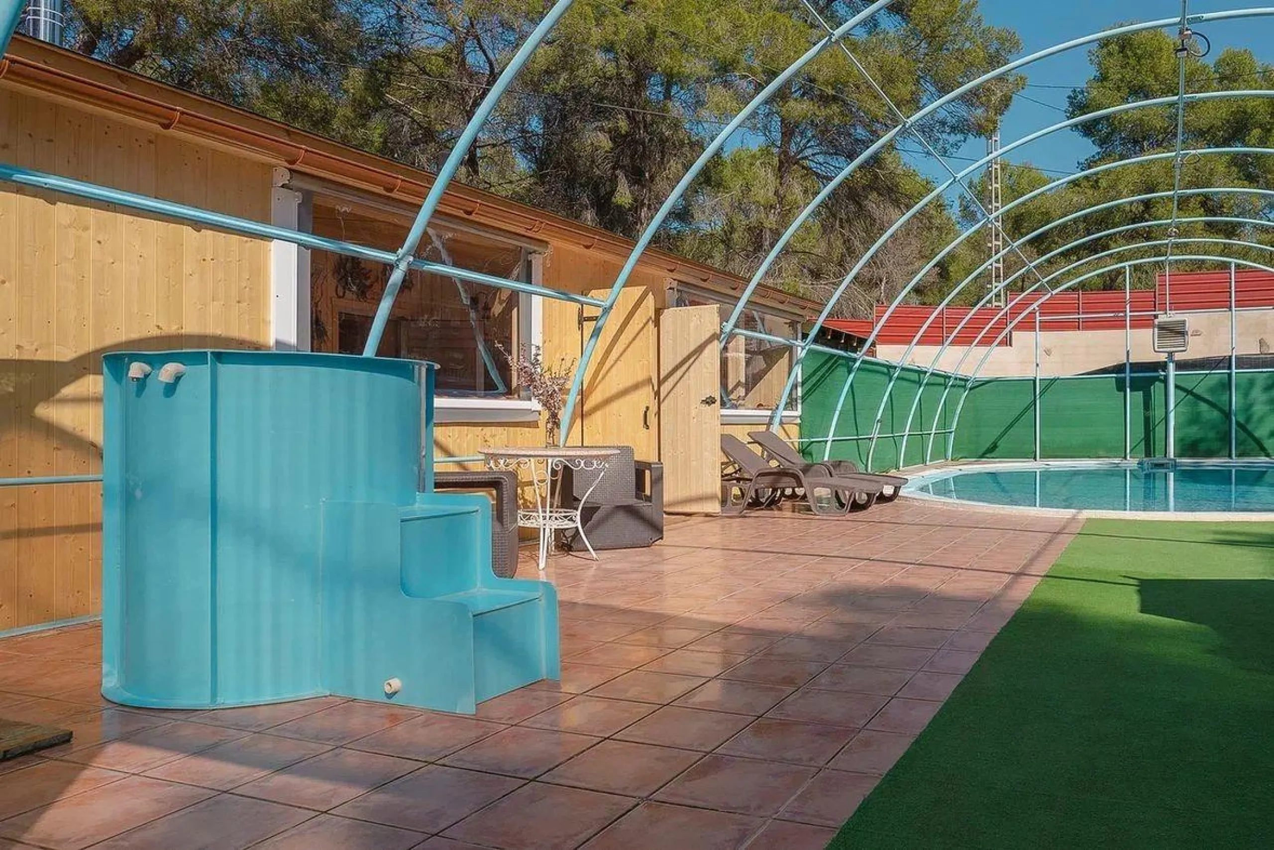 Premium bath & guest retreat in Serra Calderona Natural Park