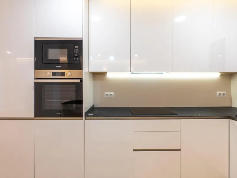 FULLY RENOVATED BRAND-NEW EXTERIOR APARTMENT IN LAVAPIÉS–EMBAJADORES, MADRID