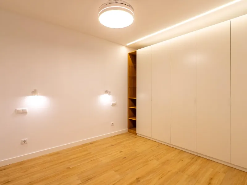 FULLY RENOVATED BRAND-NEW EXTERIOR APARTMENT IN LAVAPIÉS–EMBAJADORES, MADRID